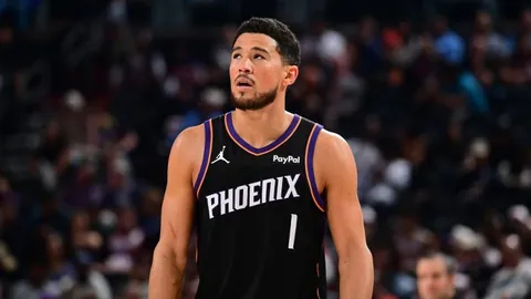 拜仁慕尼黑客场0-2遭多特逆转，凯恩错失良机积分榜差距扩大至13分